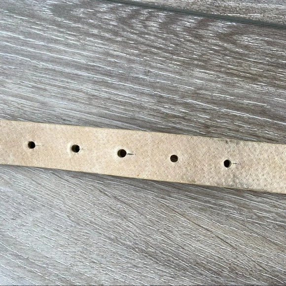 GUESS by Marciano Metal-Plate Leather  Belt - Picture 10 of 16